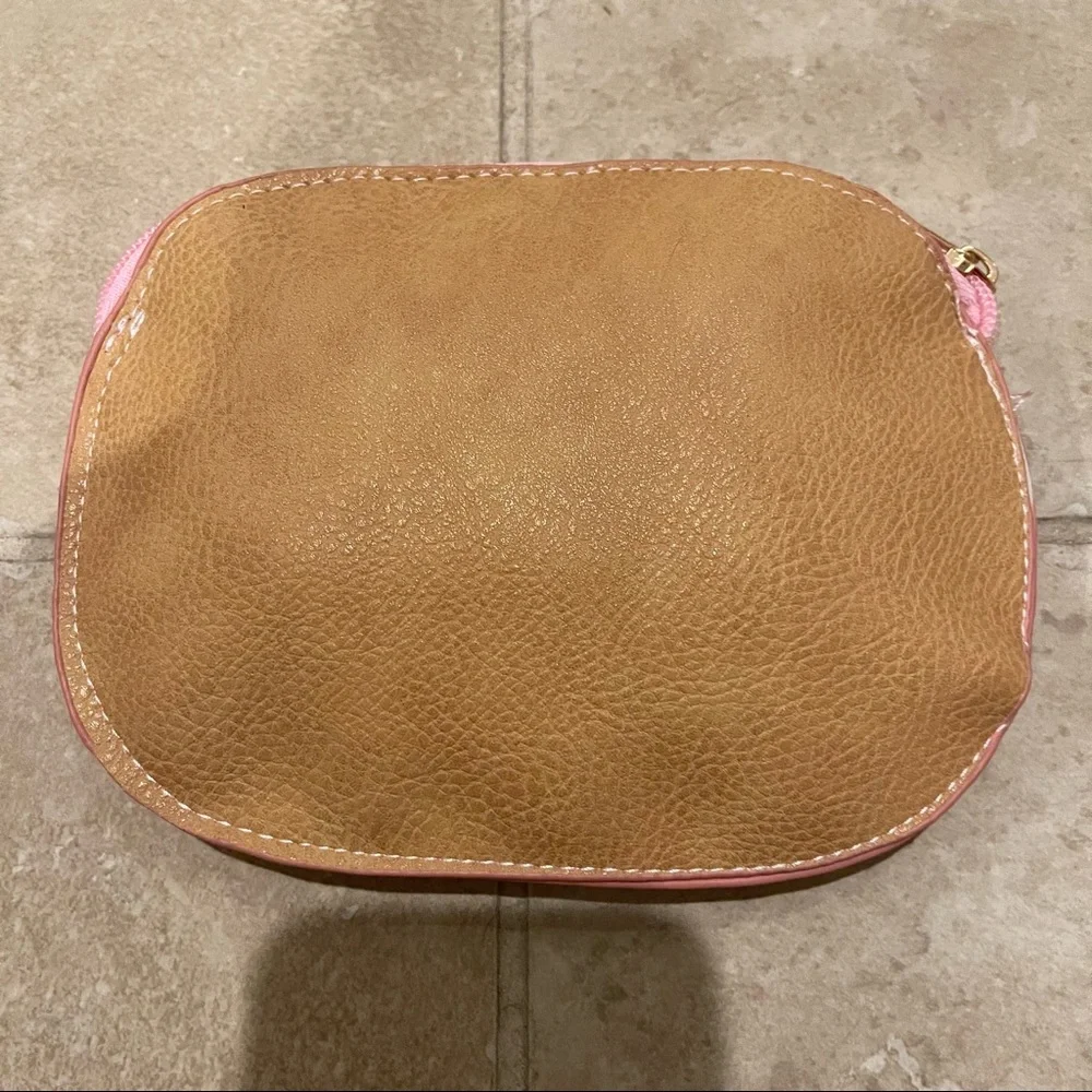 3/$10 🛒🛍️ Winky Lux Donut Makeup Bag Pouch